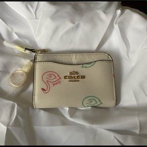 Coach L Zip Card Case With Swan Print